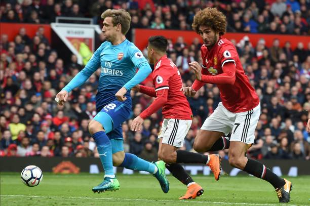 时抑制财政 时抑制财政