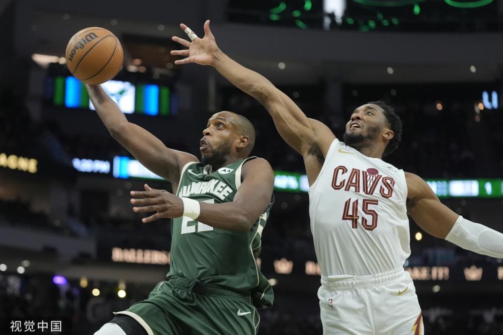 的脚踝扭伤 的脚踝扭伤