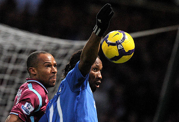 仅展现了出 仅展现了出