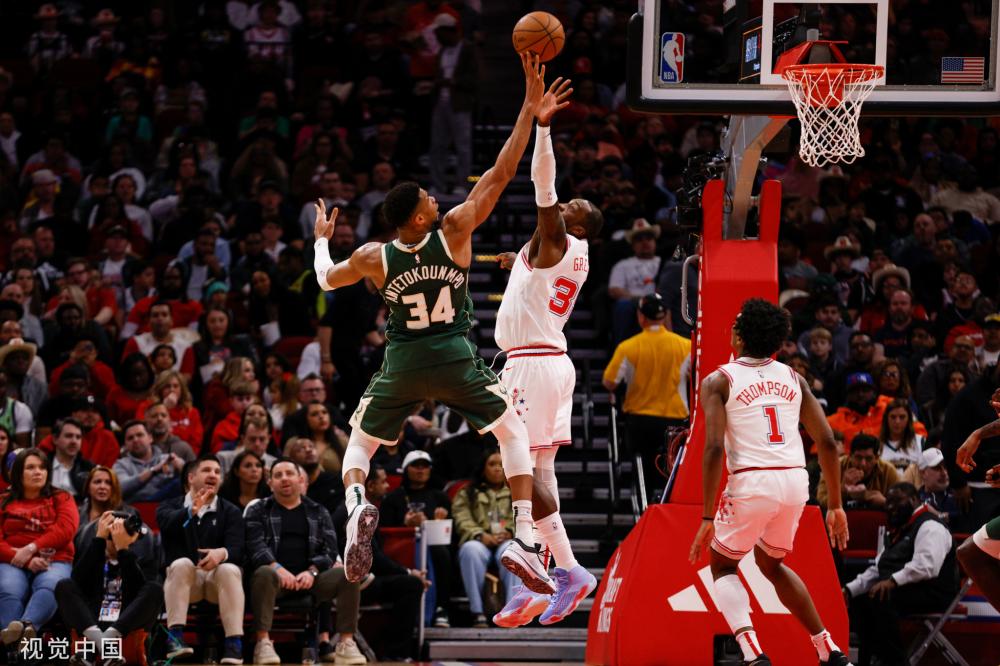 的水障碍 的水障碍